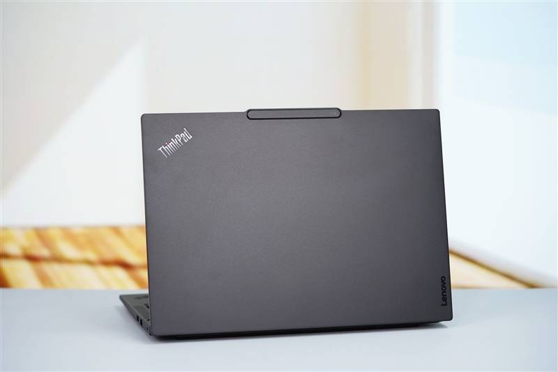 高端商務本需要怎樣的SSD！搭載長江存儲PC411的聯(lián)想ThinkPad E14 Gen7磁盤性能測試：高性能 低功耗 穩(wěn)定可:高性能磁鐵
